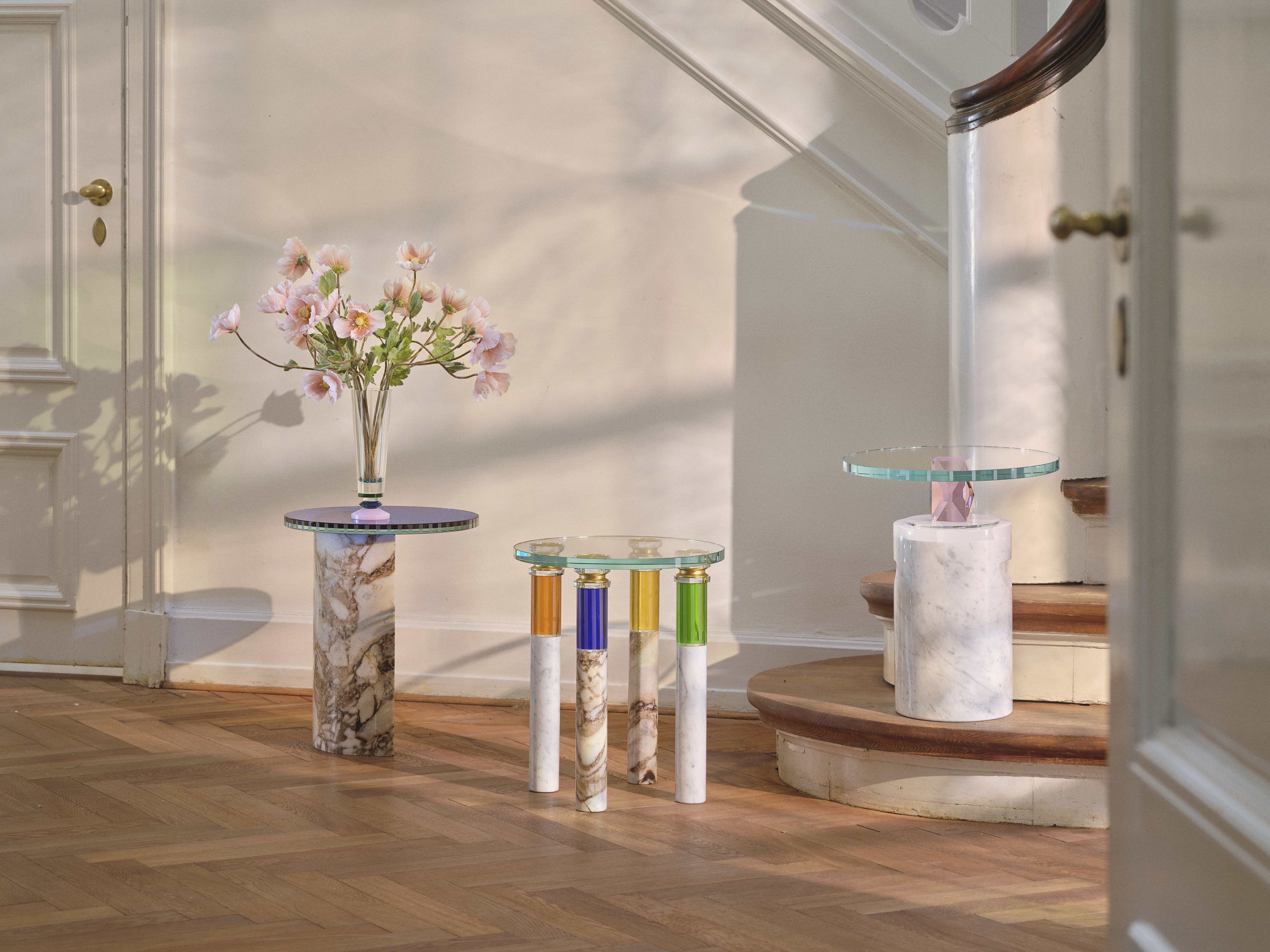 Capri Pedestal