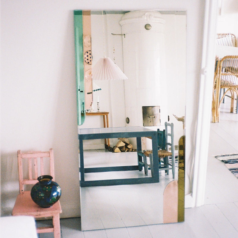 Discover Mirrors