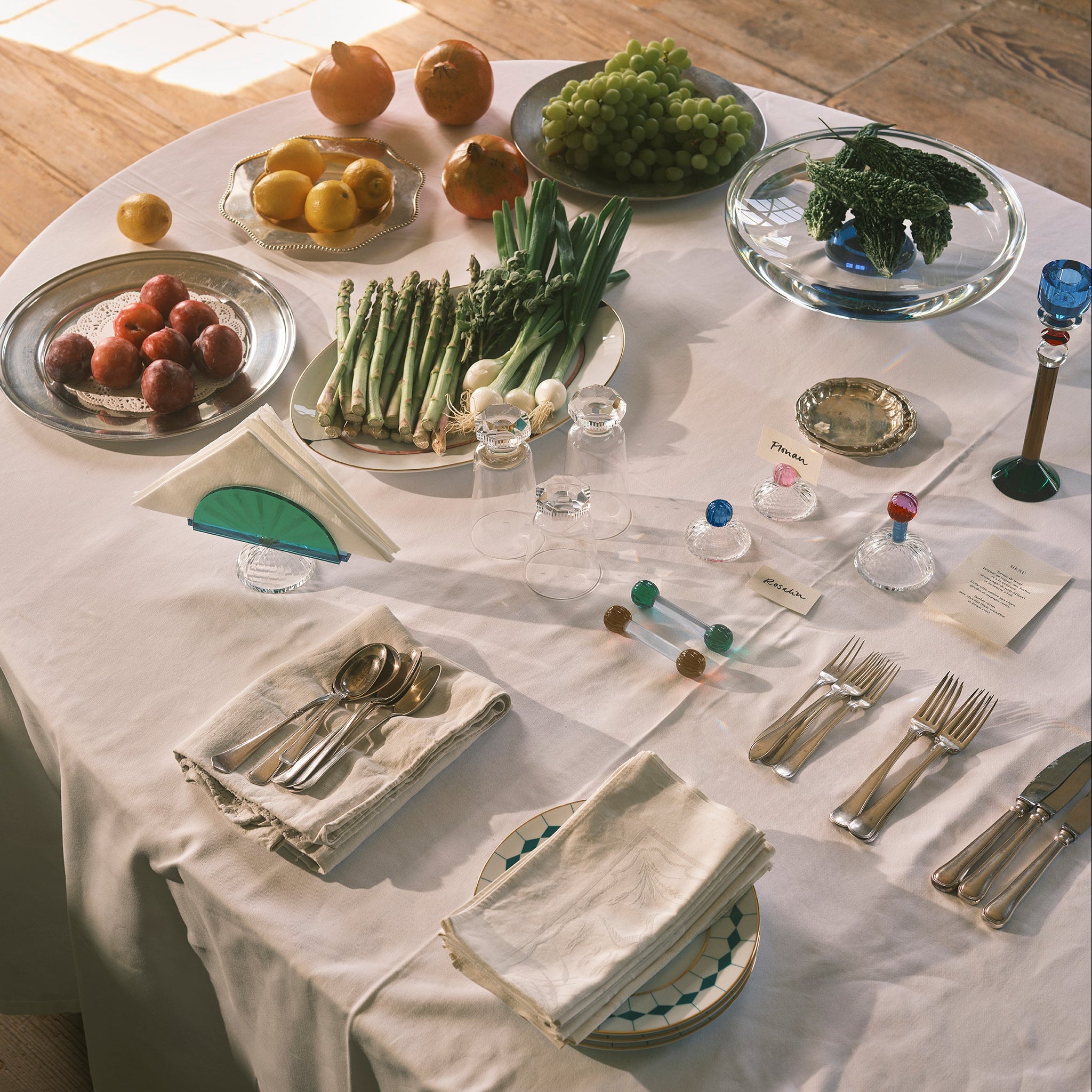 Reflections porcelain tablesetting