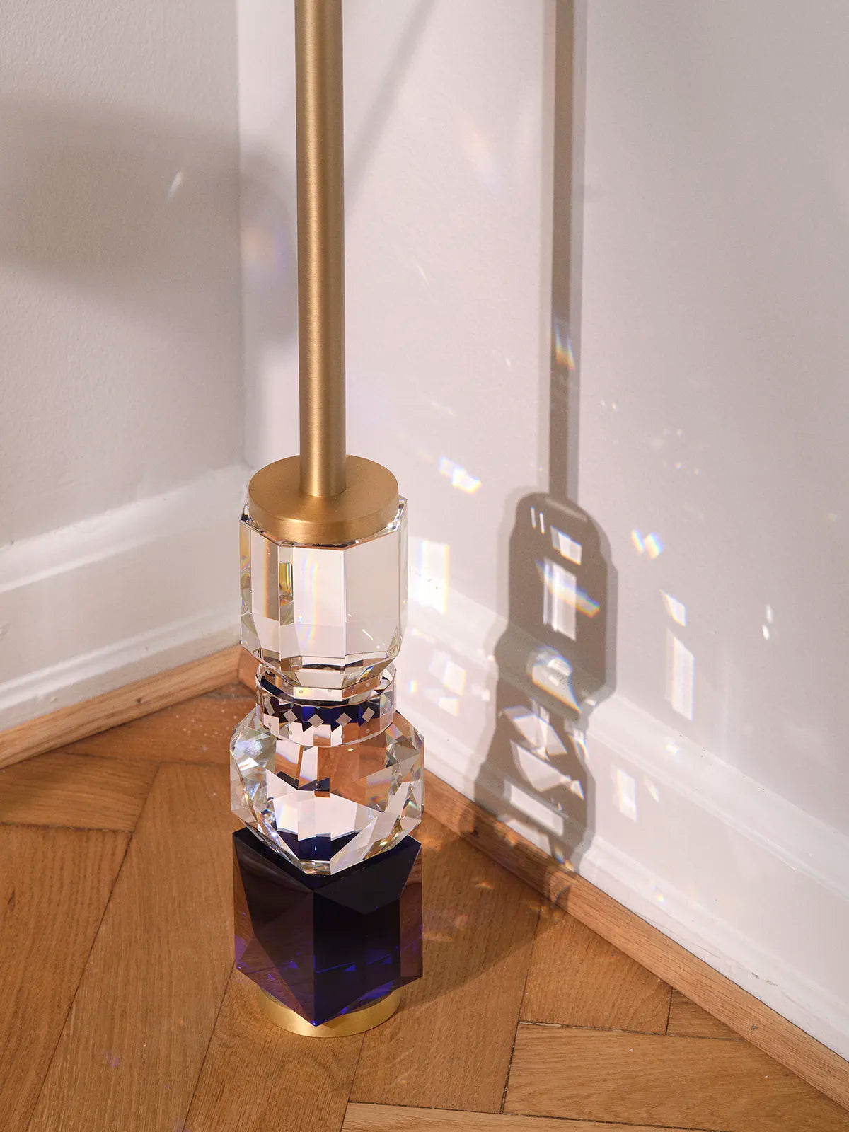 Spettacolo Table with 3 legs