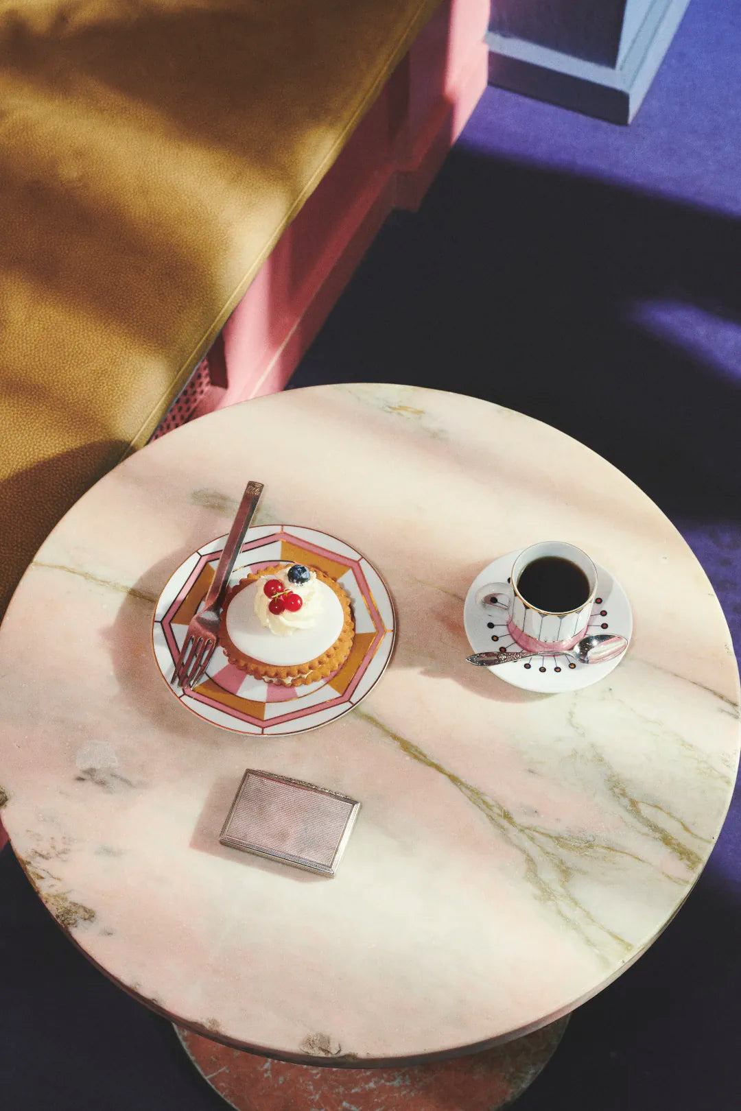 Alvares Bread Plates